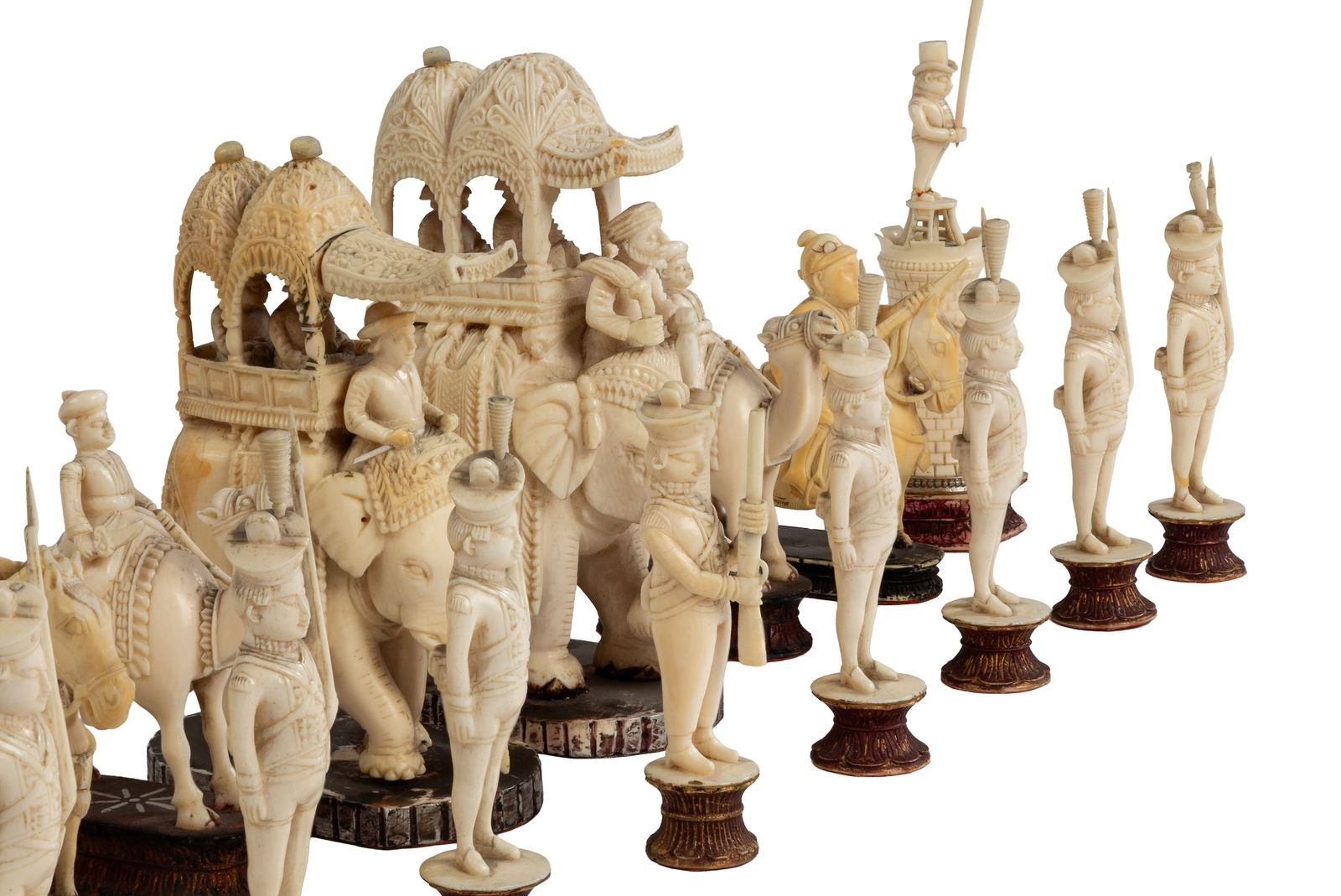 Jeu d'échec anglo-indien "John Company" en ivoire, complet, Inde, Brahmapur (Berhampur), XIXe s - 2