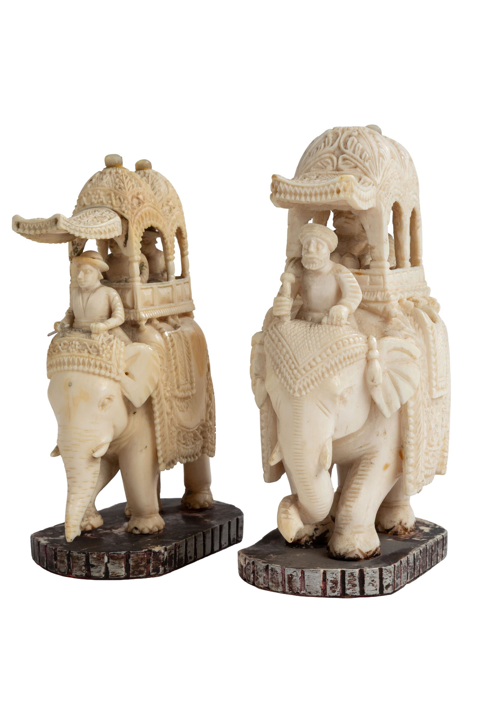 Jeu d'échec anglo-indien "John Company" en ivoire, complet, Inde, Brahmapur (Berhampur), XIXe s - 3