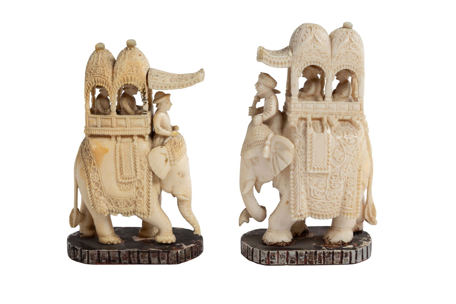 Jeu d'échec anglo-indien "John Company" en ivoire, complet, Inde, Brahmapur (Berhampur), XIXe s - 4