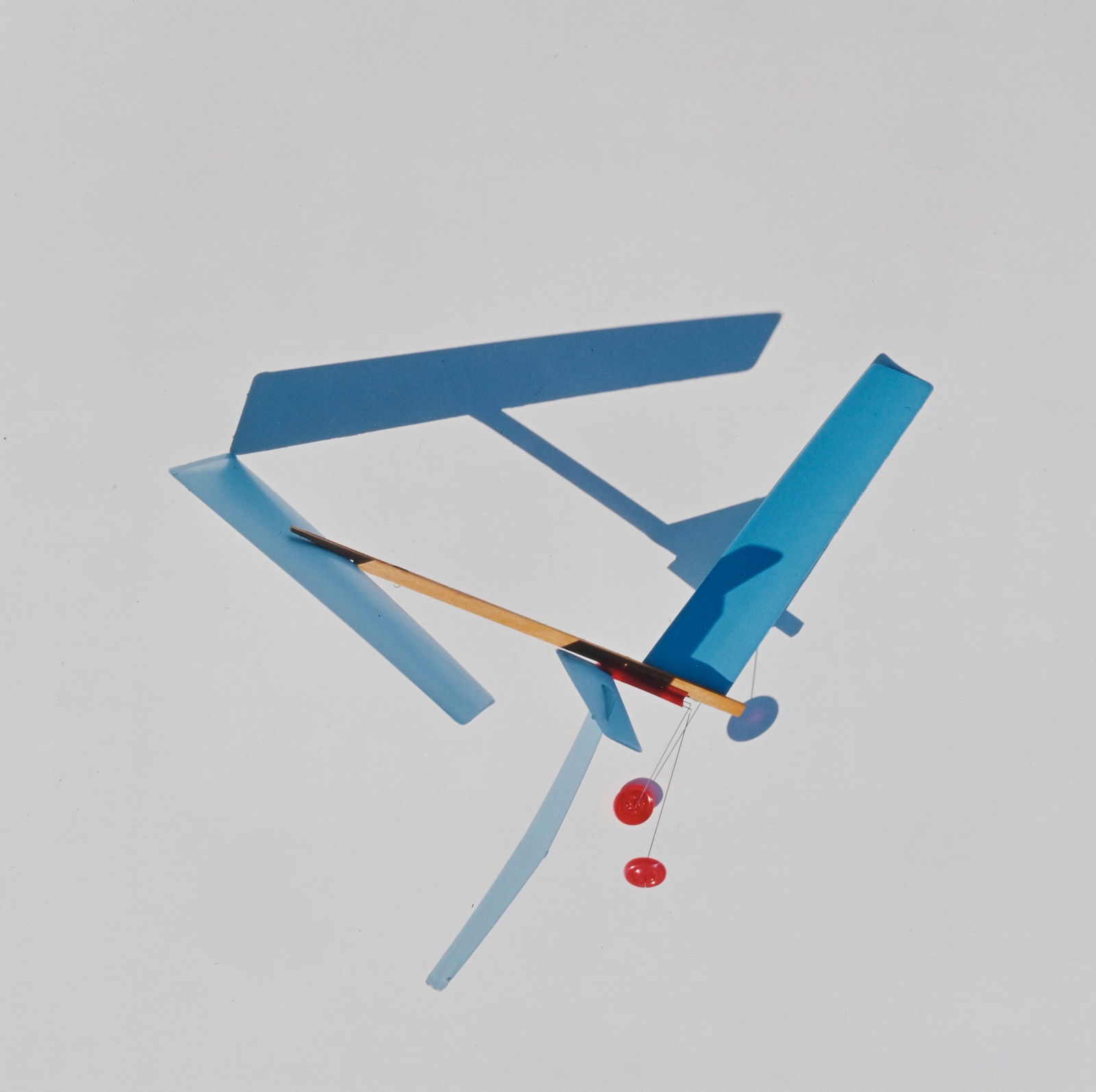 Rodney Graham (1949-2022), "Aerodynamic Forms in Space", 1997-2000, suite de 11 tirages cibachrome, : Rodney Graham (1949-2022), "Aerodynamic Forms in Space", 1997-2000, suite de 11 tirages cibachrome, signés, numérotés (1 à 11), justifiés AP et annotés "76/00" au verso,