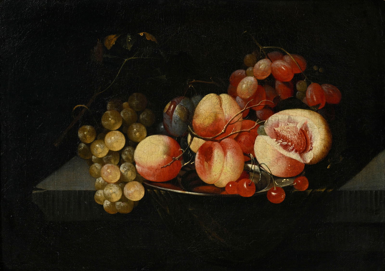 Ecole française vers 1800, Nature morte aux fruits, huile sur toile, signée (illisible), 3: Ecole française vers 1800, Nature morte aux fruits, huile sur toile, signée (illisible), 30x42 cm Condition Rentoilé