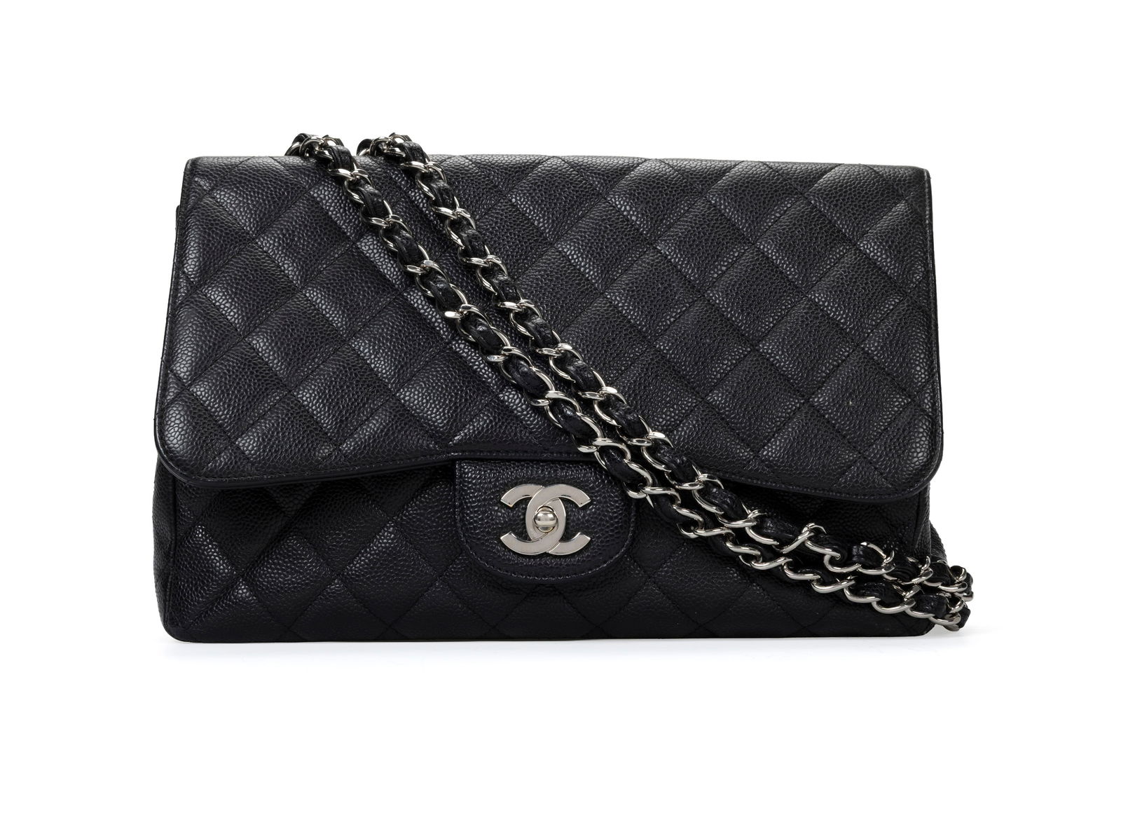 Chanel, sac Timeless rabat simple en cuir caviar noir, année 2009-2010, bandoulière à: Chanel, sac Timeless rabat simple en cuir caviar noir, année 2009-2010, bandoulière à chaînette et cuir entrelacé, 20x30 cm Condition Moyen état de conservation Usures a