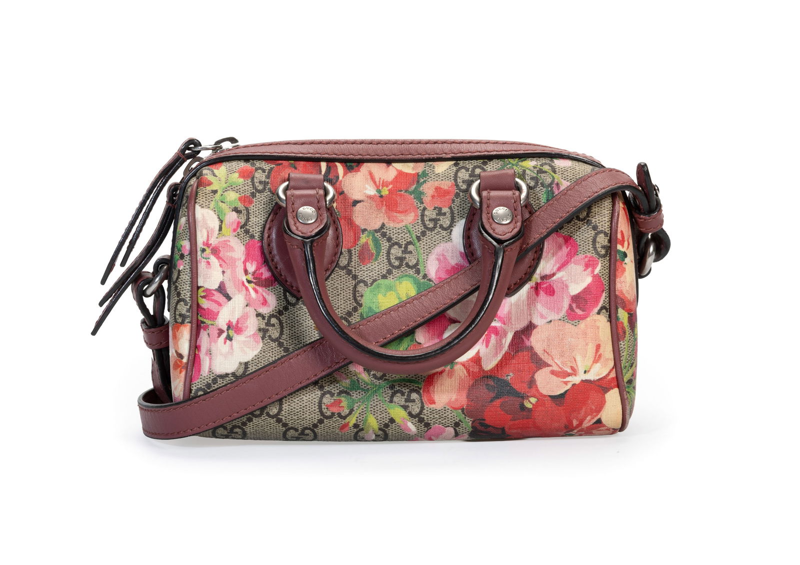 Gucci, sac GG Supreme Monogram Blooms Mini Boston en toile enduite imprimé de fleurs rose, blan: Gucci, sac GG Supreme Monogram Blooms Mini Boston en toile enduite imprimé de fleurs rose, blanc et rouge, bords, poignées et bandoulière en cuir mauve, housse, 11x18 cm 