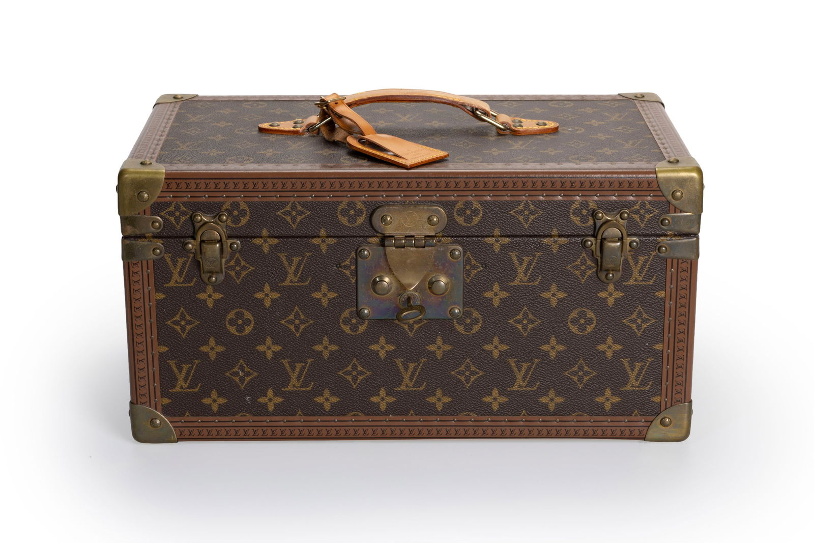 Louis Vuitton, Boîte bouteilles et glace, Beauty case, en toile enduite Monogram, équerres (1 of 4)