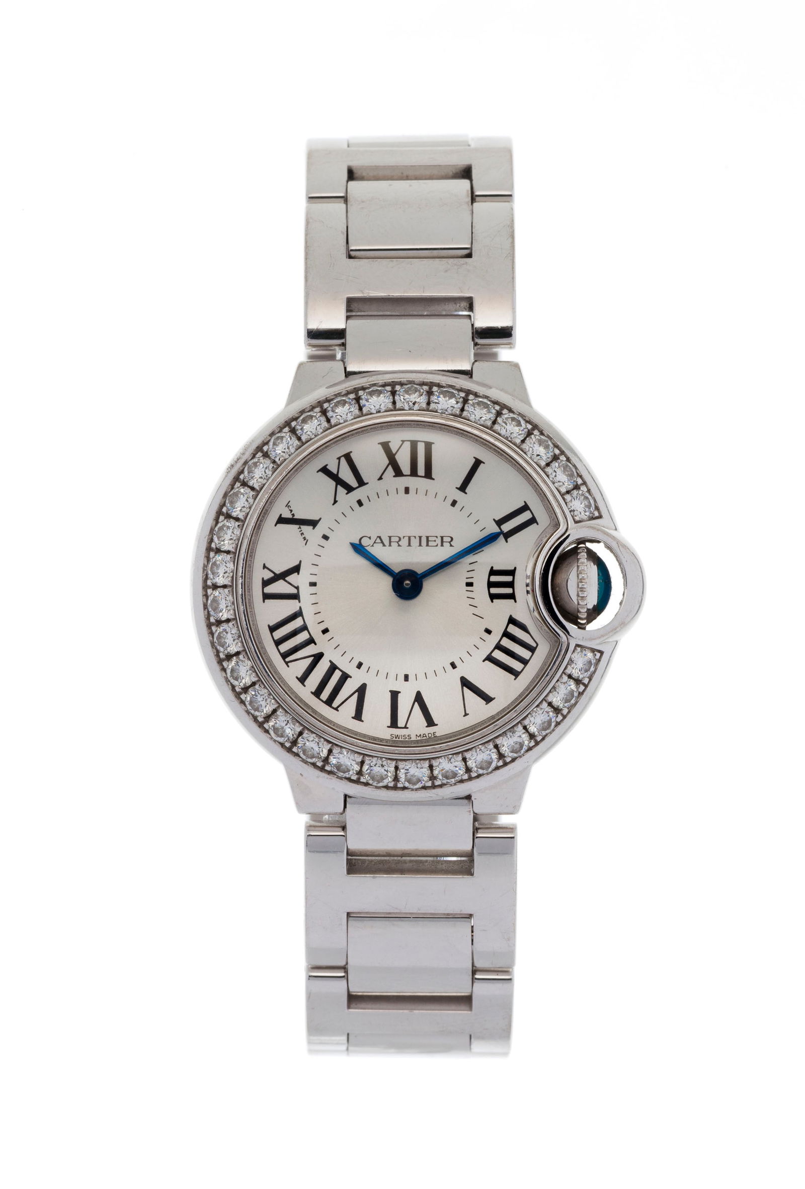 Cartier, Ballon Bleu, réf. 3008, montre-bracelet en or gris 750 sertie de diamants, circa 2007 : Cartier, Ballon Bleu, réf. 3008, montre-bracelet en or gris 750 sertie de diamants, circa 2007 Mouvement: cal. 057, quartz, 4 rubis Boîtier: n°85375MX, diam. 28 mm Signature: cadran,