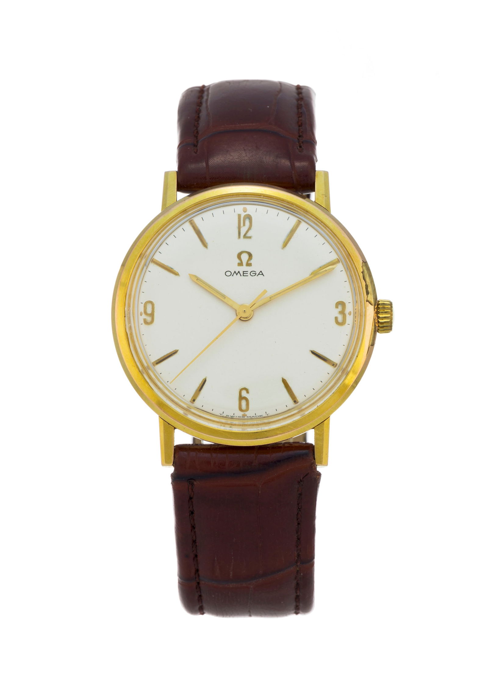 Omega, réf. 131.019, montre plaqué or Mouvement: cal. 601, mécanique, 17 rubis, n&: Omega, réf. 131.019, montre plaqué or Mouvement: cal. 601, mécanique, 17 rubis, n°21983358 Boîtier: diam. 34 mm Bracelet: croco marron Signature: cadran, mouvement,