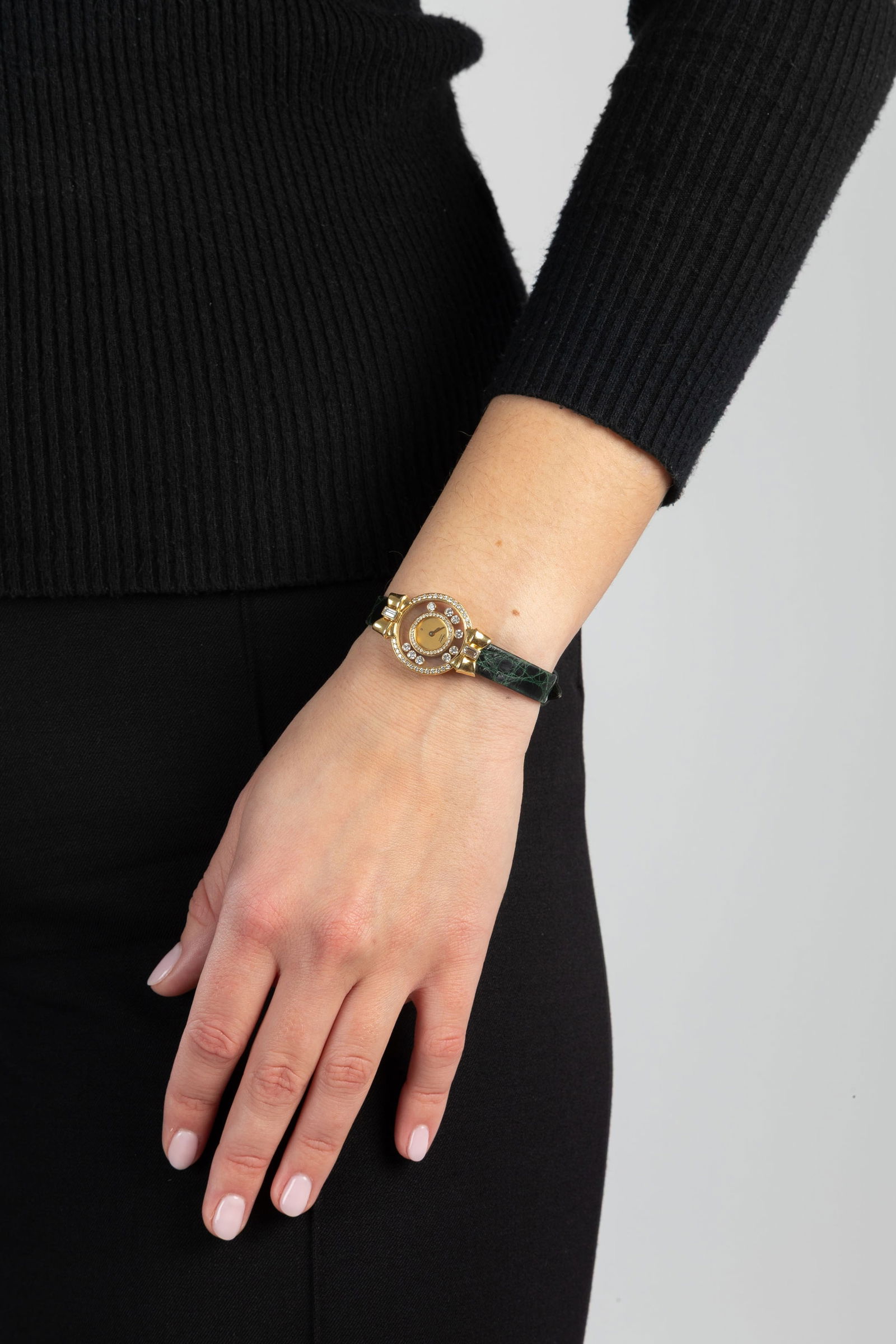 Chopard, Happy Diamonds, réf. 20/5177/4066, montre en or 750 ornée de diamants dont 9 mobi - 4