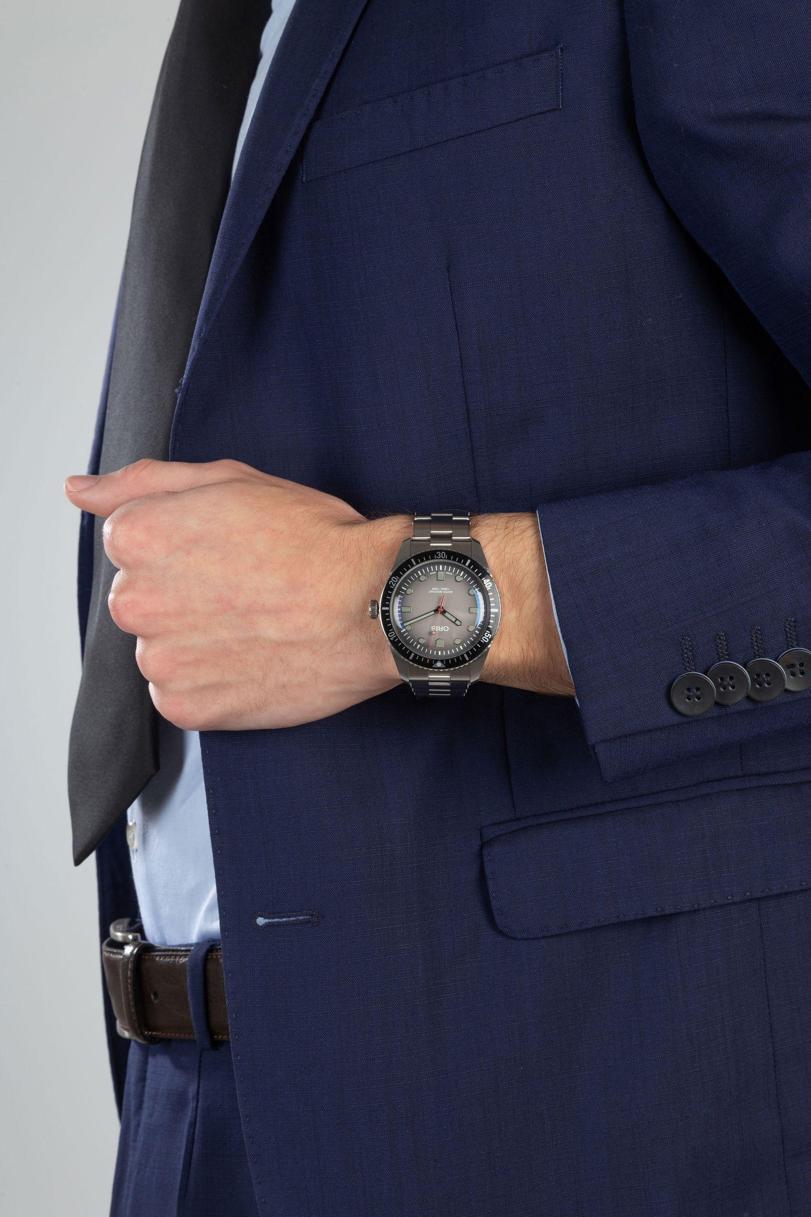 Oris, montre-bracelet en acier Mouvement: cal. 733/SW200-1, automatique, 26 rubis Boîtier:  - 4