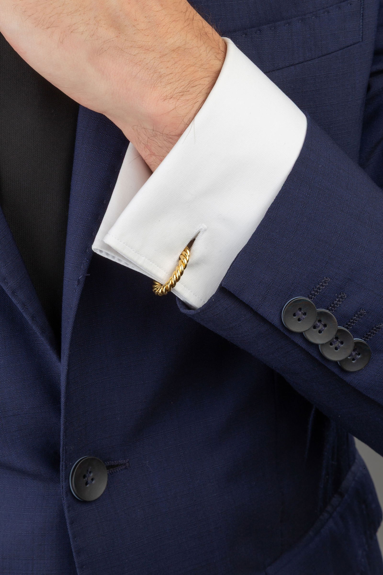 David Webb, paire de boutons de manchette or 750 torsadé, signés, h. 2.5 cm, 19g - 3