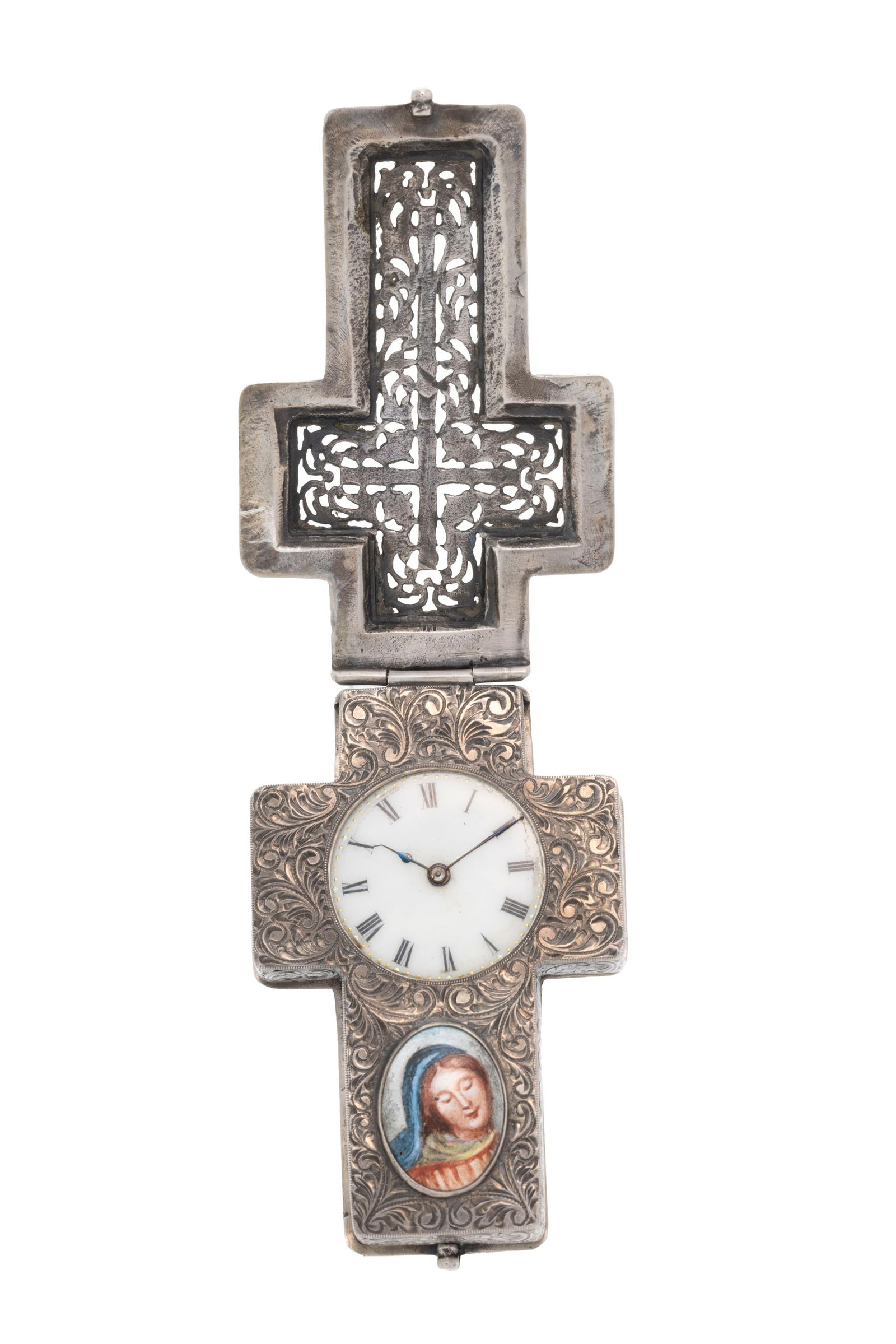 Montre de poche en forme de croix en argent ajouré et gravé ornée d'un portrait d'une: Montre de poche en forme de croix en argent ajouré et gravé ornée d'un portrait d'une sainte, fin XIXe Mouvement: mécanique Boîtier: h. 8 cm ConditionEtat général: