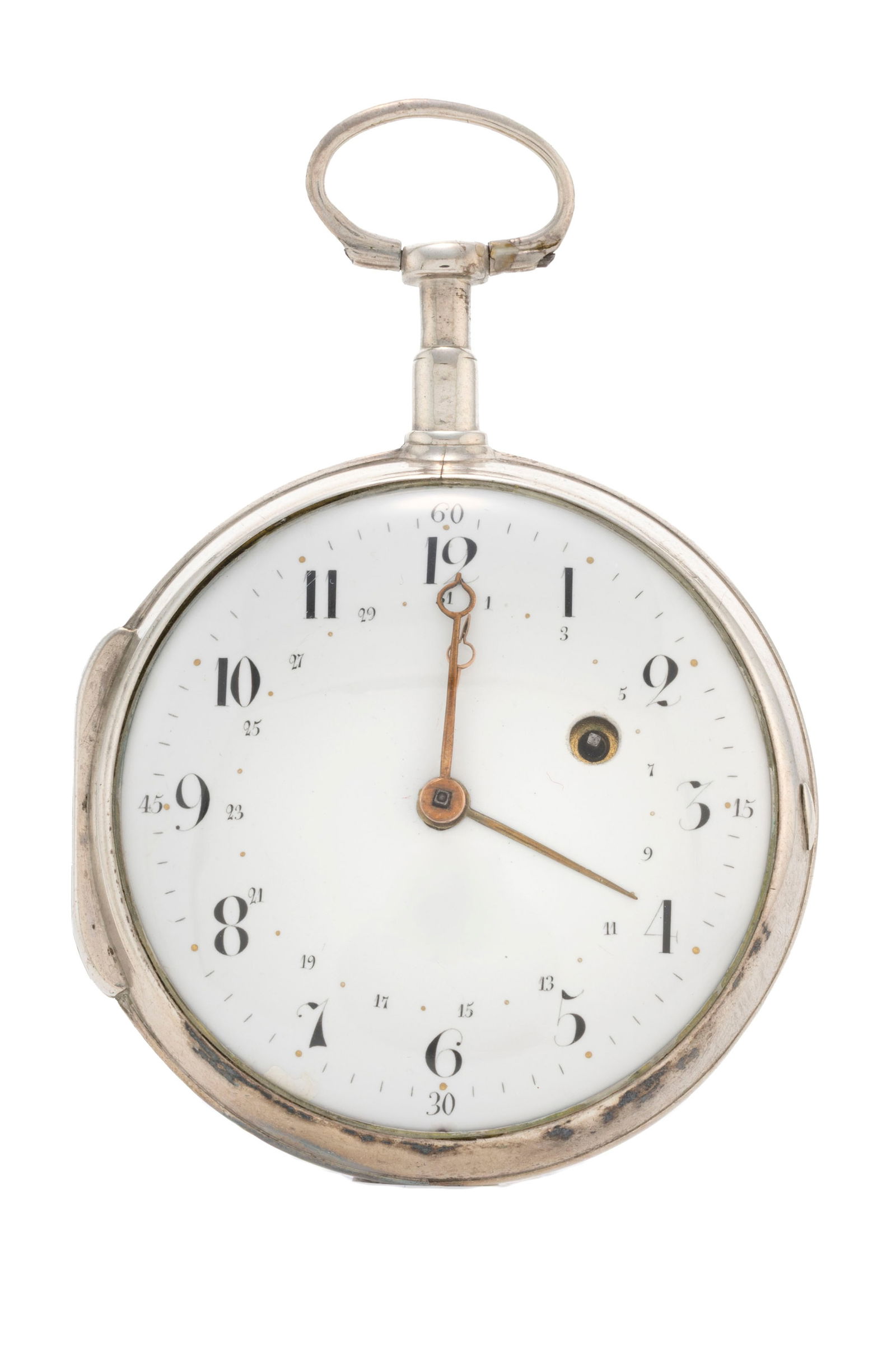 Montre de poche à coq en argent avec indication de la date, fin XVIIIe s. début XIXe s. : Montre de poche à coq en argent avec indication de la date, fin XVIIIe s. début XIXe s. Mouvement: mécanique, n°12014 Boîtier: n°12014, diam. 69 mm Complication: indicati