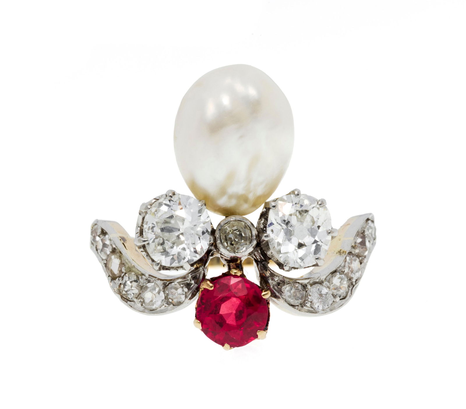 Bague XIXe s., 2 ors sertie d'un rubis synthétique, de diamants taille 8/8 et ancienne ainsi qu (1 of 4)