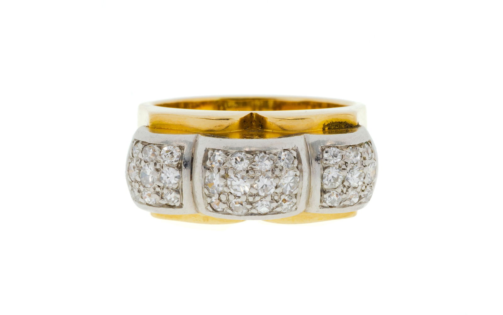 Bague années 1940-50 platine et or 750 sertie de diamants taille 8/8, doigt 56-16, 11g: Bague années 1940-50 platine et or 750 sertie de diamants taille 8/8, doigt 56-16, 11g ConditionMonture: Bon état, présence de rayures d'usage fréquent. Gemmes: Très bon