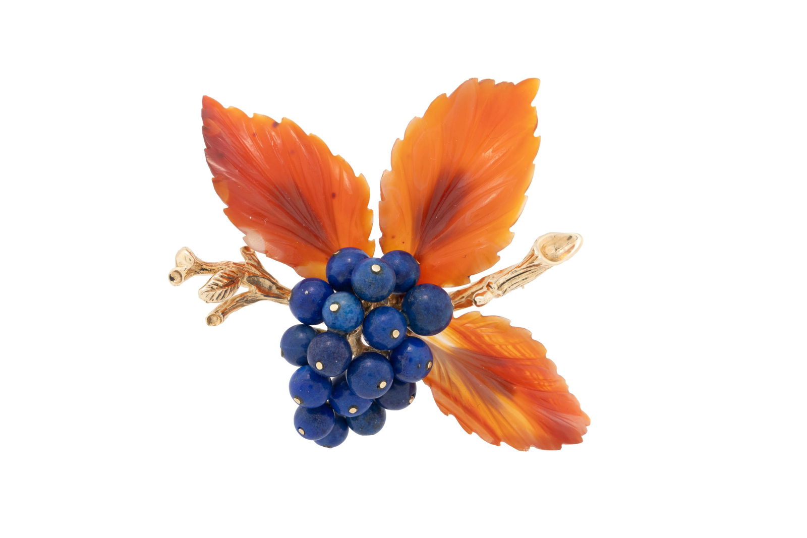 Broche figurant une branche or 585 ornée de baies en lapis-lazuli et de feuilles en cornaline,  (1 of 4)
