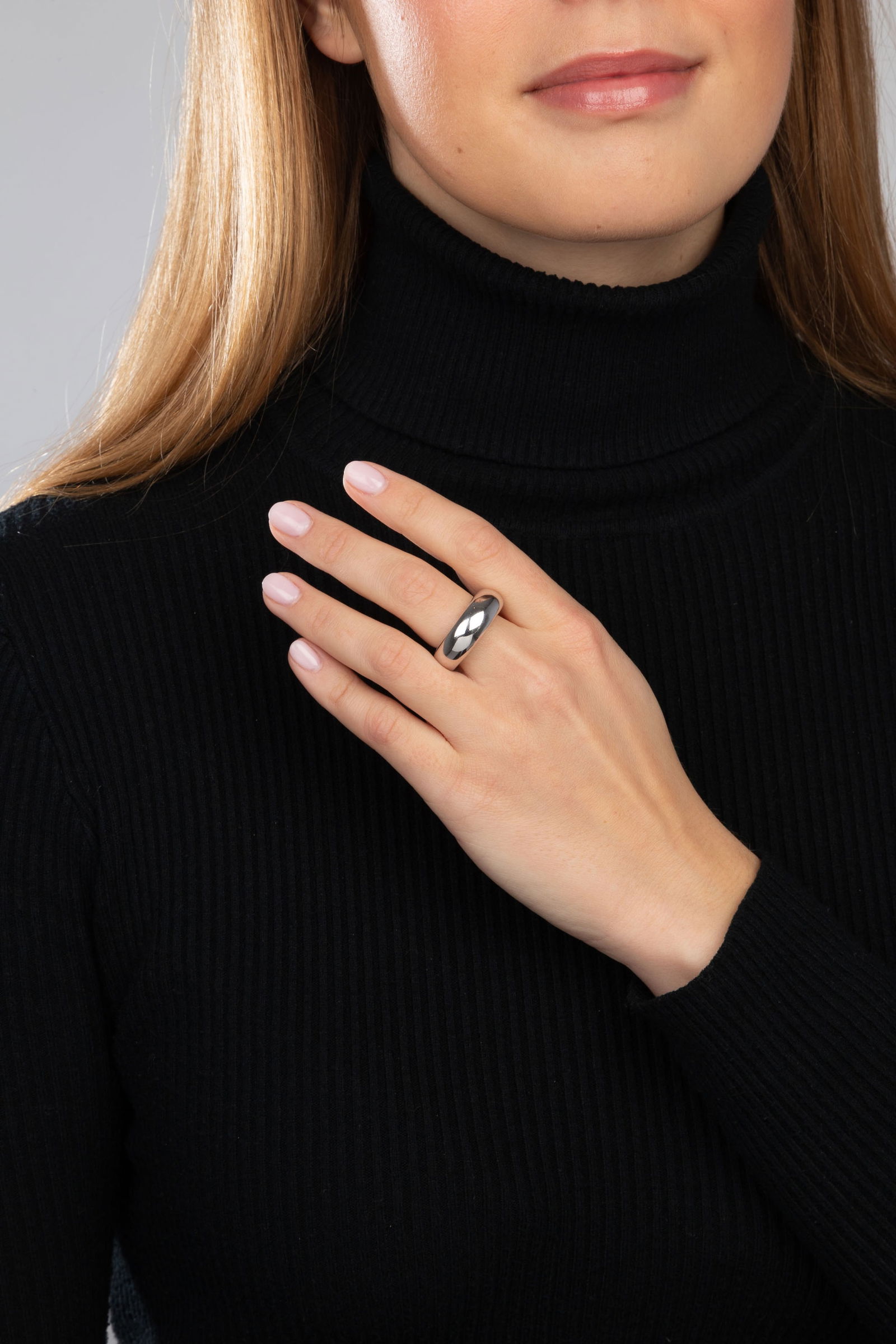 Chaumet, bague jonc or gris 750, signée, numérotée 881645, doigt 53-13, 12g - 4