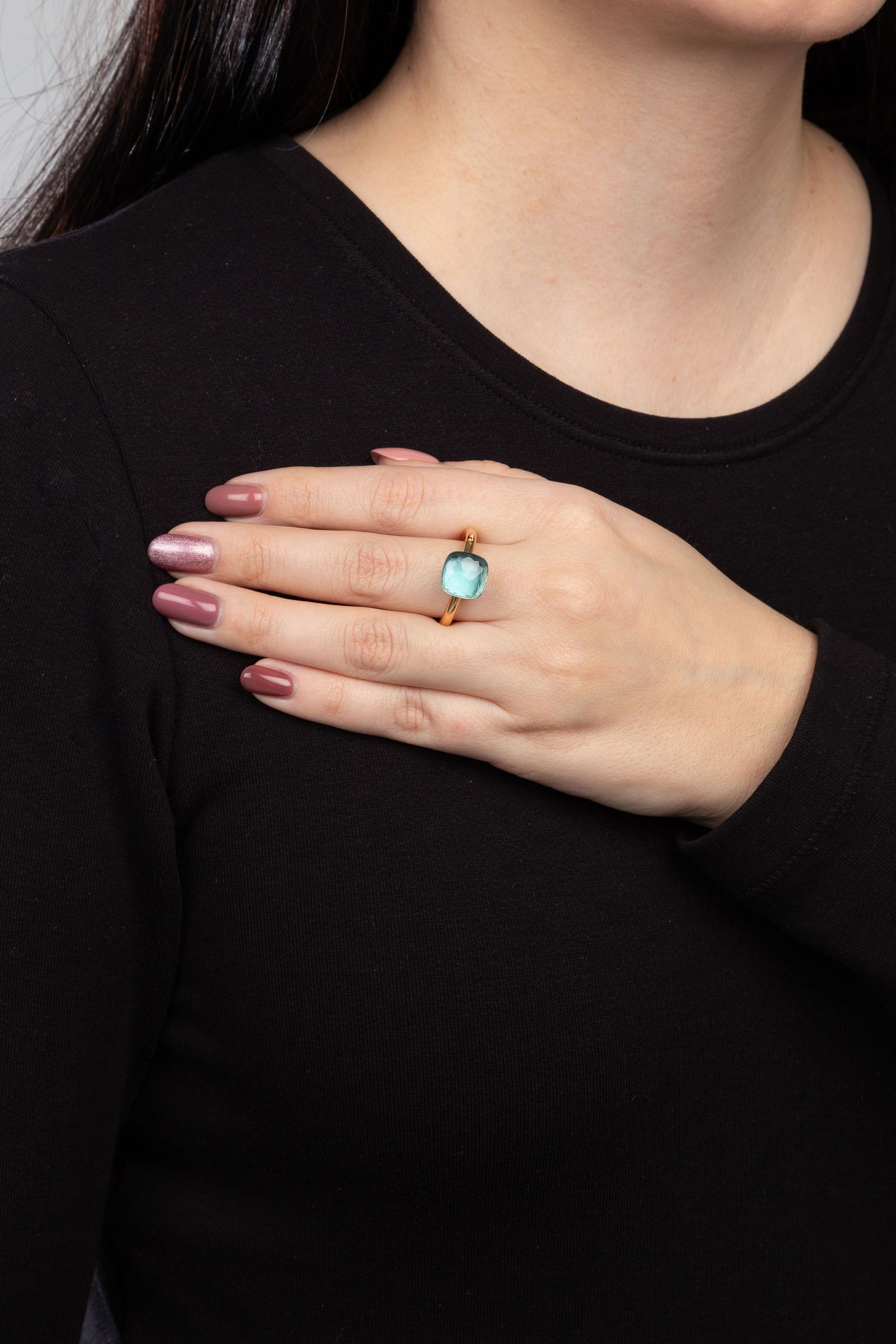 Pomellato, Nudo, bague or 750 sertie d'une topaze facettée, signée, numérotée, d - 5