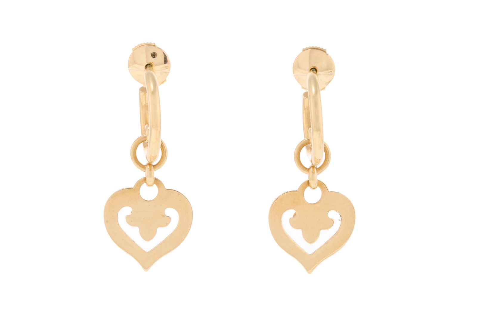 O.J Perrin, paire de pendants d'oreilles or 750 retenant des cœurs ajourés en pampilles, s: O.J Perrin, paire de pendants d'oreilles or 750 retenant des cœurs ajourés en pampilles, signés, h. 3.3 cm, 8g ConditionBon à très bon état général.