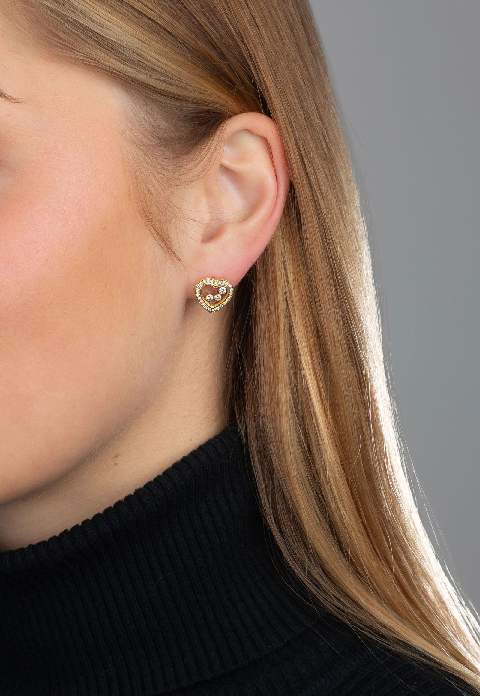 Chopard, paire de clous d'oreilles cœurs or 750 sertis de diamants taille 8/8 et brillant dont  - 4