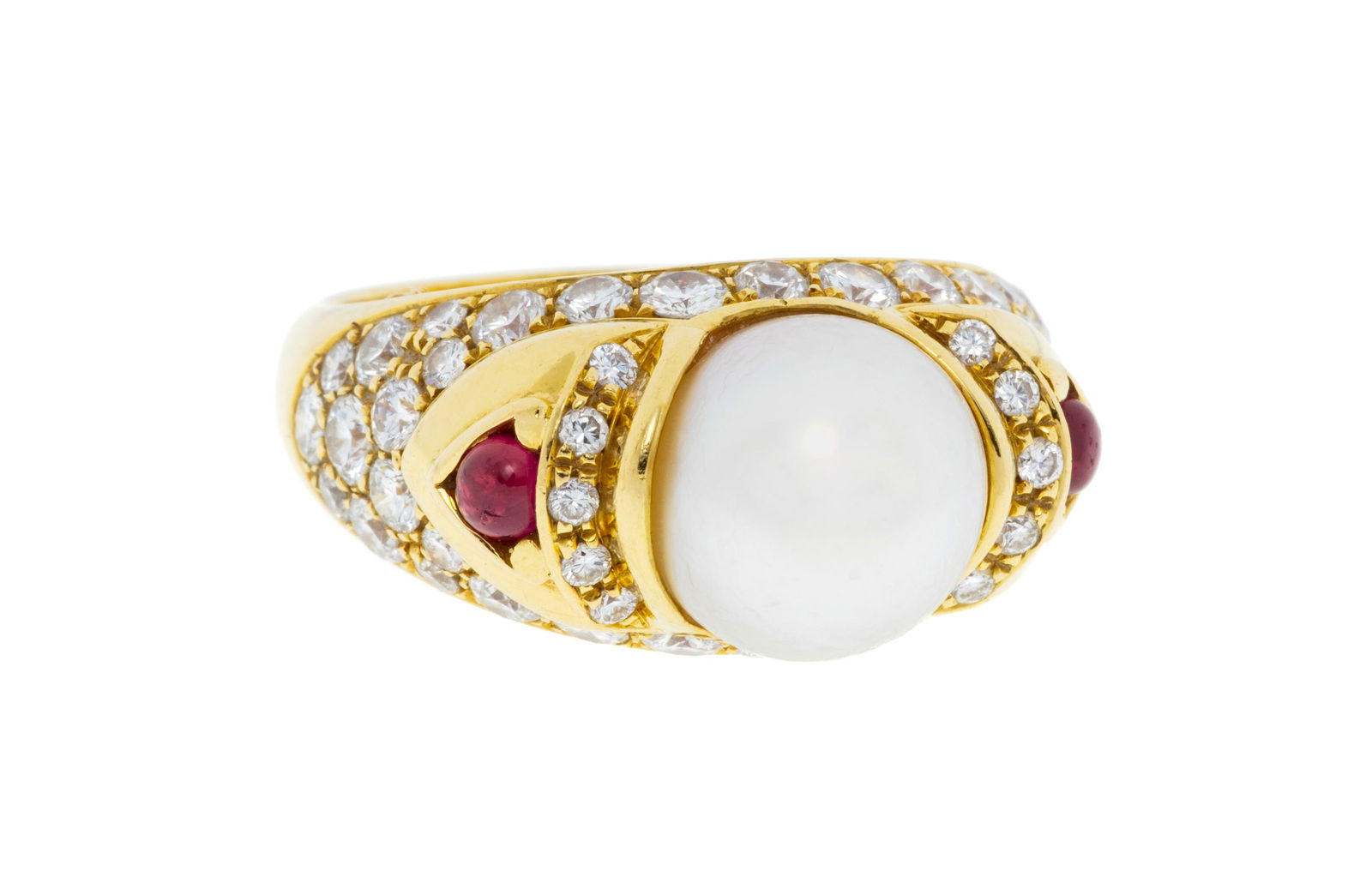 Bucherer, bague or 750 ornée d'une perle de culture blanche épaulée de cabochons de r - 2