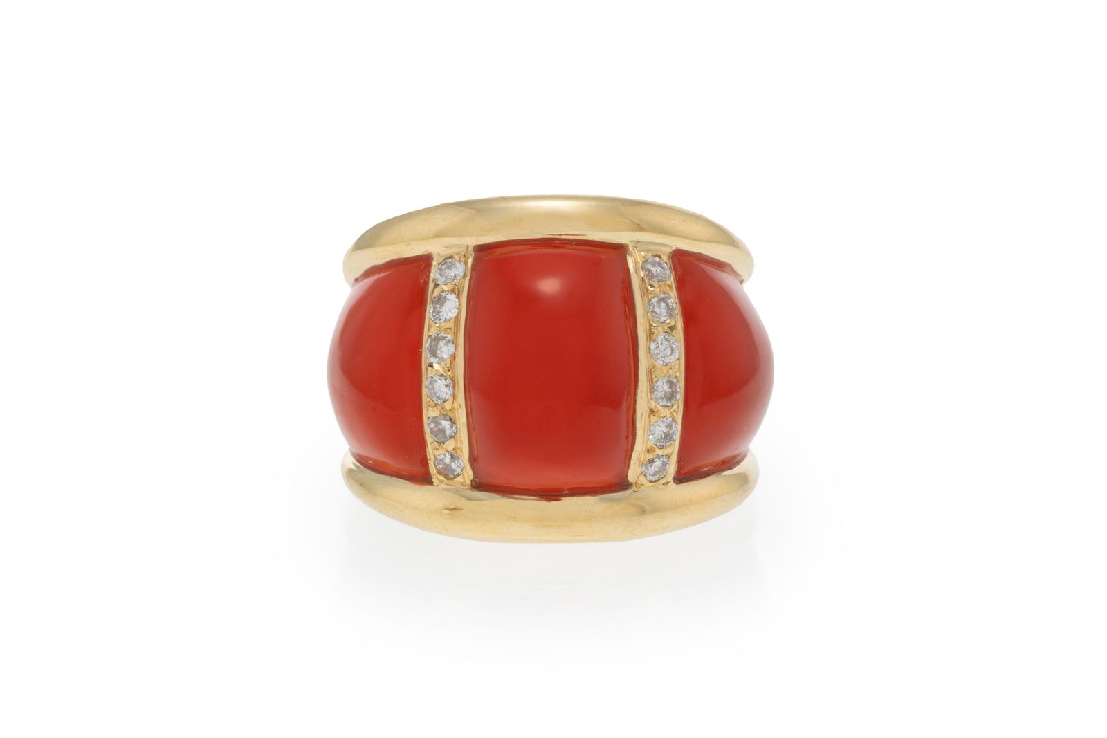 Bague or 750 ornée de résine orange et de lignes de diamants taille brillant, doigt 52-12,: Bague or 750 ornée de résine orange et de lignes de diamants taille brillant, doigt 52-12, 10g ConditionBon état de conservation général. Présence de rayures et micro