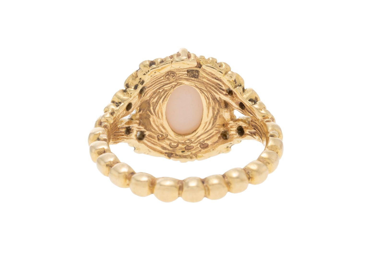 Gilbert Albert, bague or 750 perlé sertie d'une opale blanche épaulée de diamants tai - 3