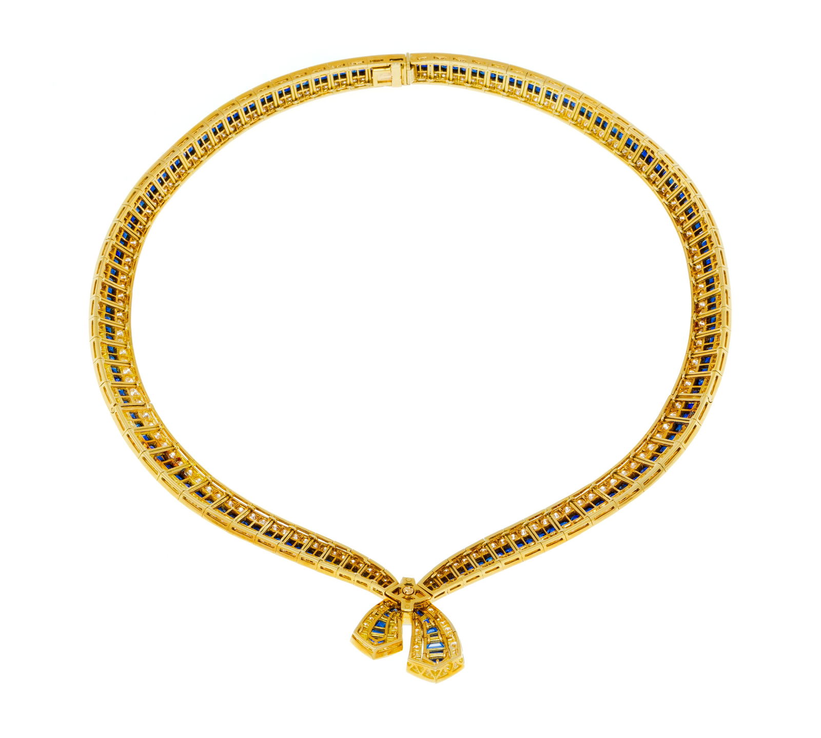 Van Cleef & Arpels, collier or 750 formé d'une ligne de saphirs calibrés épaulée - 5