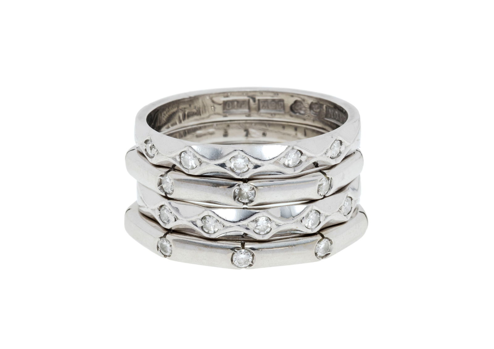 Lot de 4 bagues en or gris 750 serties de diamants taille brillant et 8/8, doigt 53-55, 10g (1 of 4)