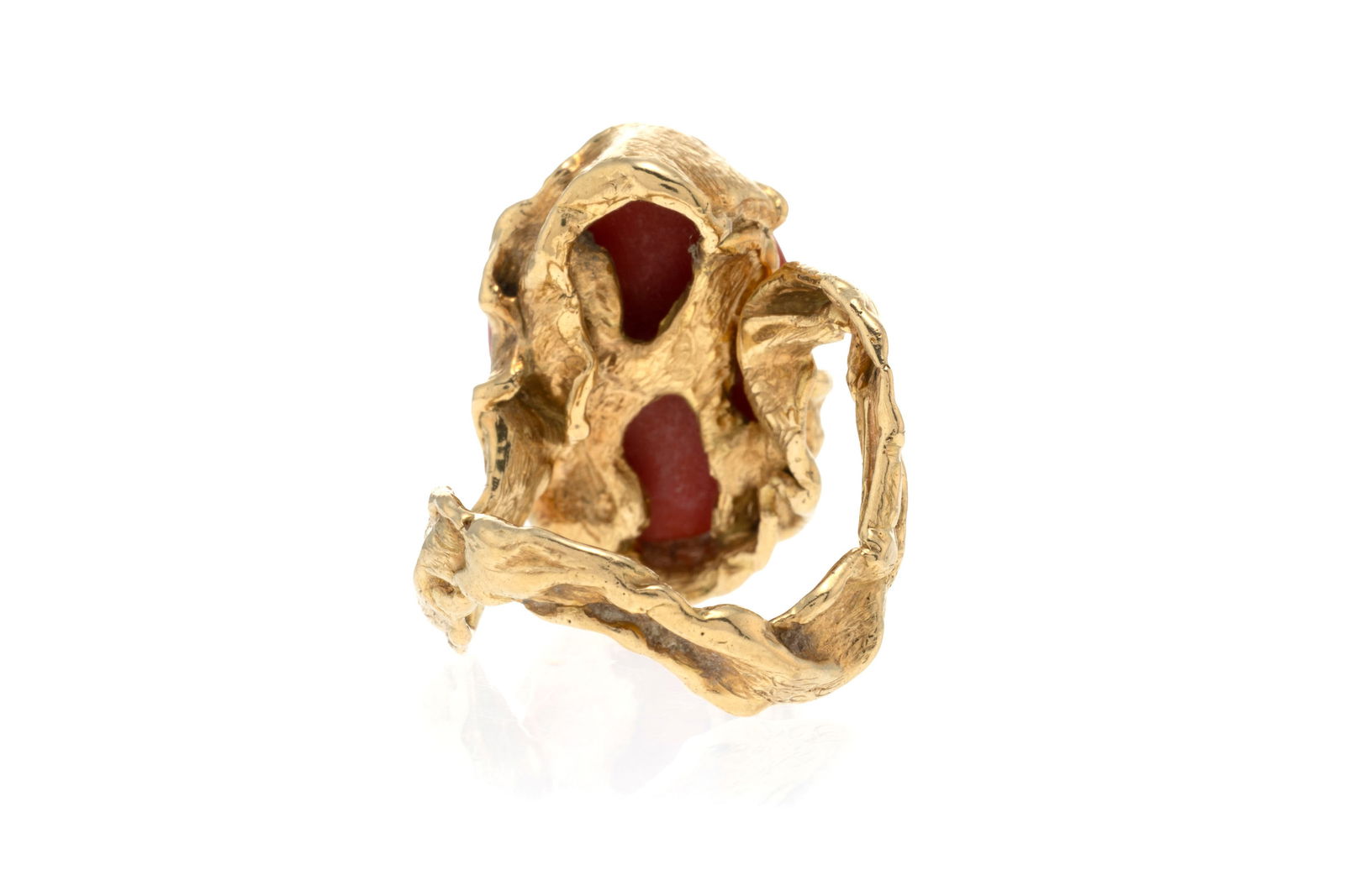 Gilbert Albert, bague or 750 froissé ornée d'un cabochon de corail rouge, signée, num - 3