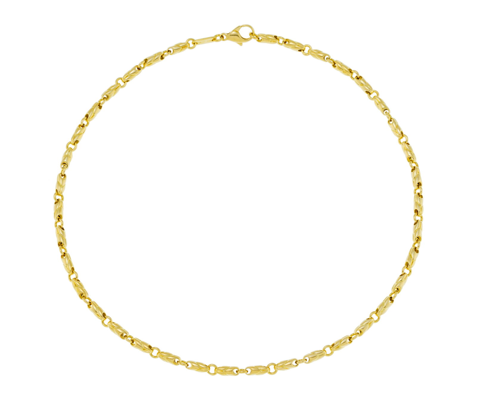 Bulgari, collier or 750 à maille fantaisie, signé, long. 39.5 cm, 24g: Bulgari, collier or 750 à maille fantaisie, signé, long. 39.5 cm, 24g Condition Bon état de conservation général. Présence de rayures et micro rayures d'usage normal. <