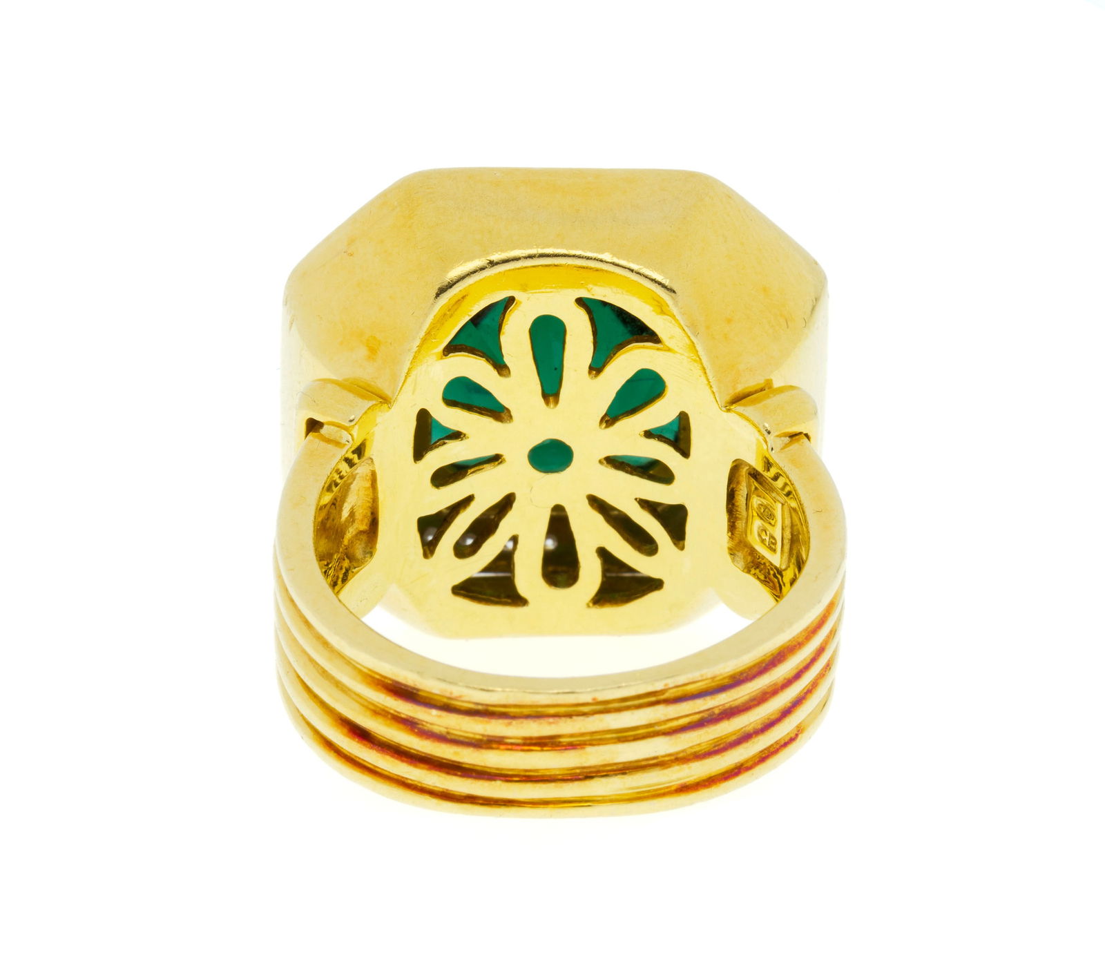 Bucherer, bague 2 ors 750 sertie d'une tourmaline pain de sucre entourée de diamants taille bri - 4