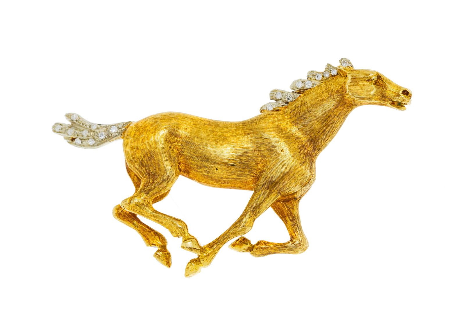 Broche 2 ors 750 brossés figurant un cheval au galop, la crinière et la queue serties de d: Broche 2 ors 750 brossés figurant un cheval au galop, la crinière et la queue serties de diamants taille 8/8, h. 5.5 cm, 17g