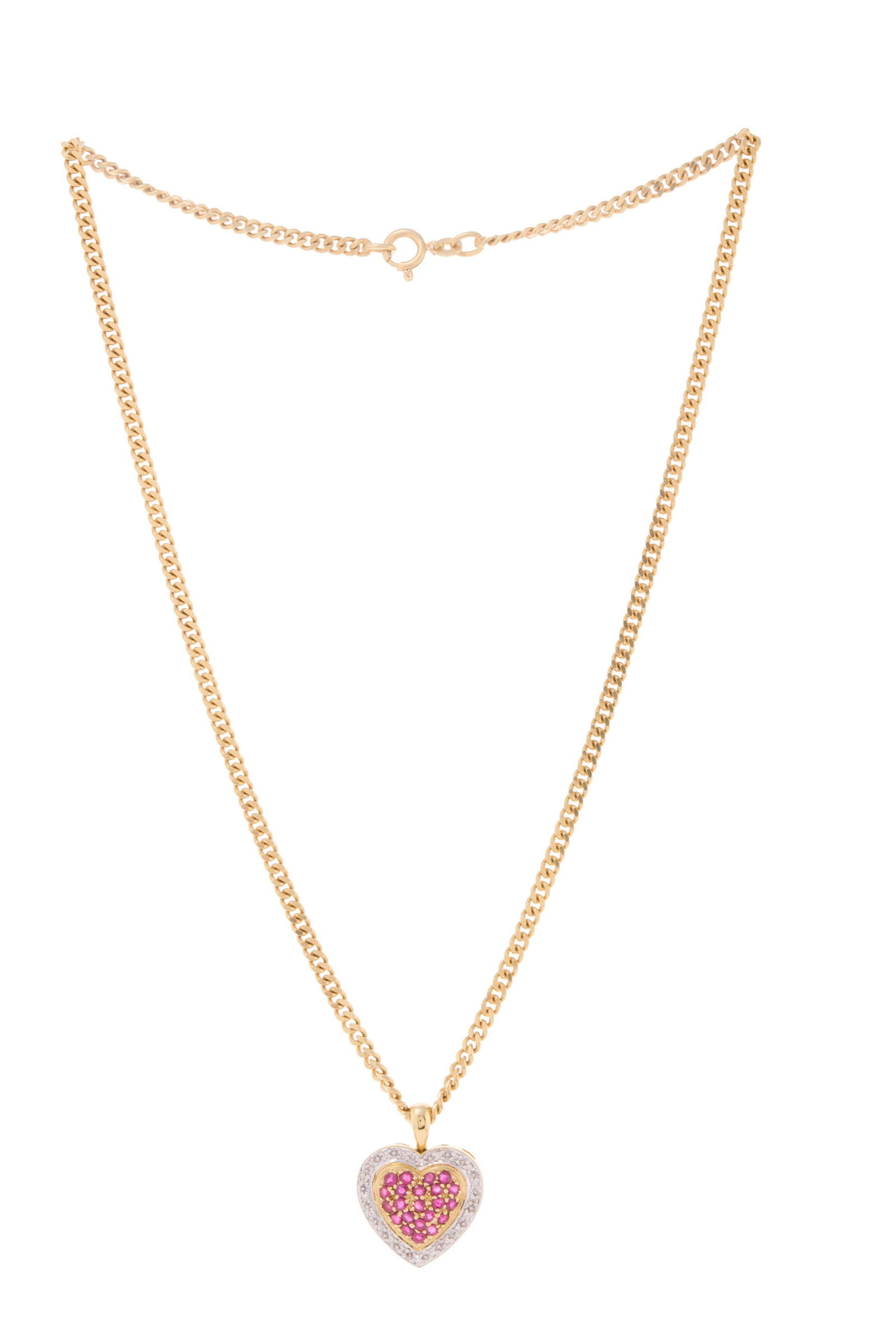 Pendentif cœur 2 ors 750 serti de rubis et de diamants taille 8/8, sur une chaîne en or 75: Pendentif cœur 2 ors 750 serti de rubis et de diamants taille 8/8, sur une chaîne en or 750 à maille forçat, h. 2.5 cm, long. 44 cm, 21g ConditionBon état de conservation