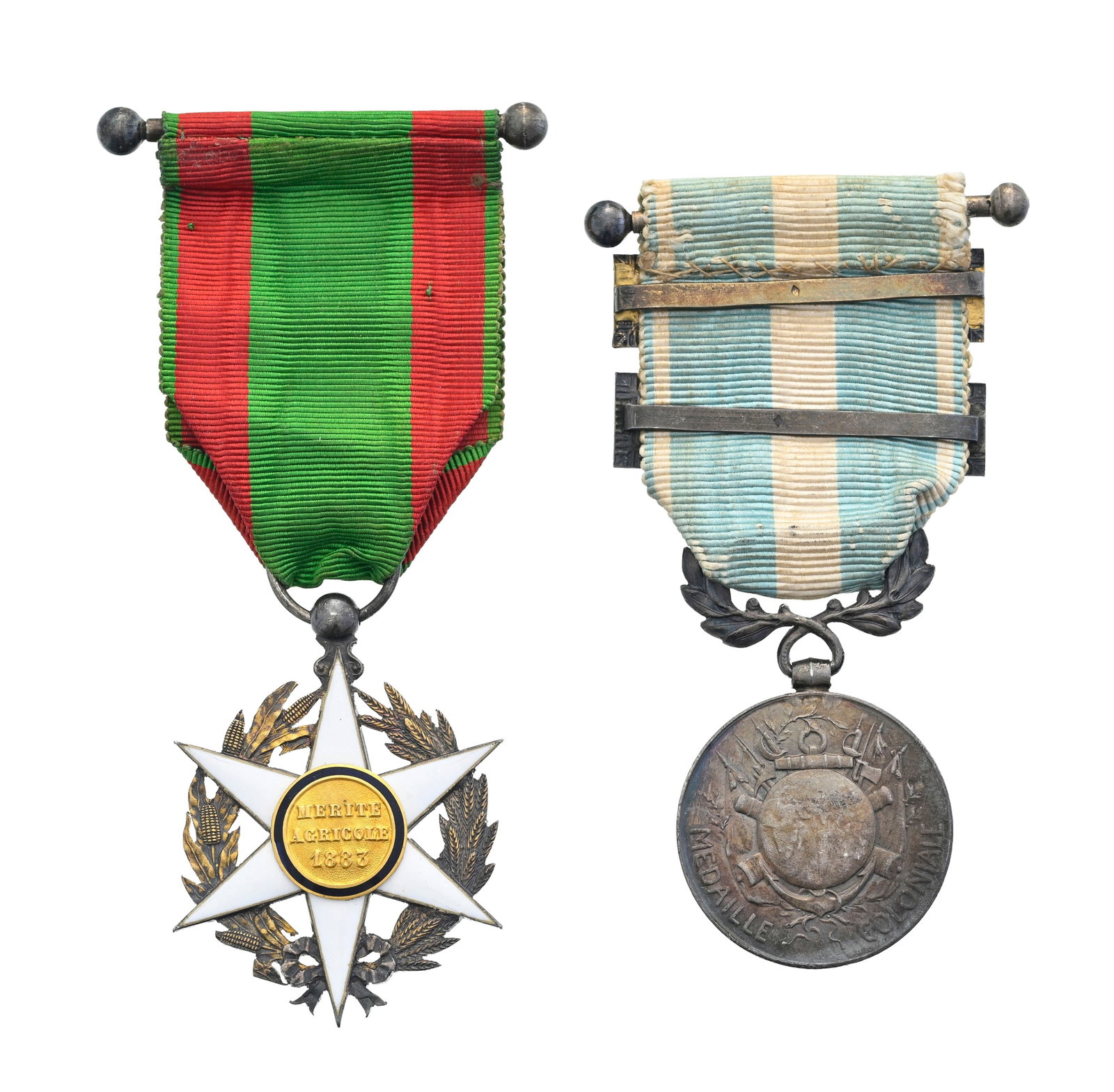 France, lot de 2 décorations : \- Médaille coloniale, créée en 1893, en argen - 2