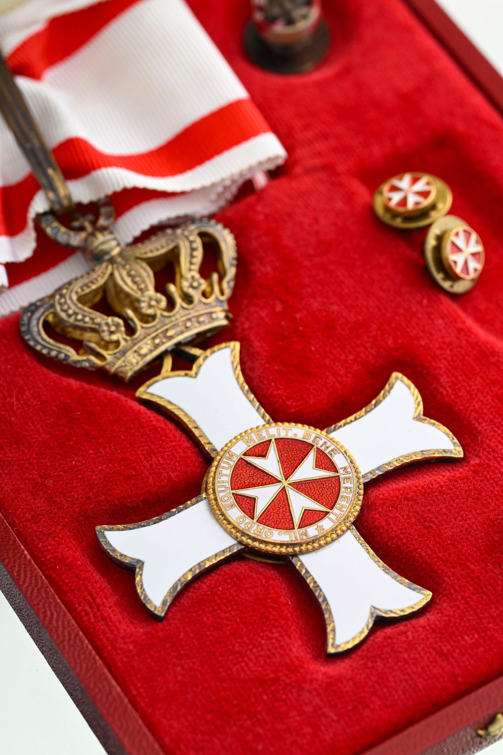 Ordre de Malte, Ordre du Mérite, fondé en 1920, croix de Commandeur en vermeil et éma - 6