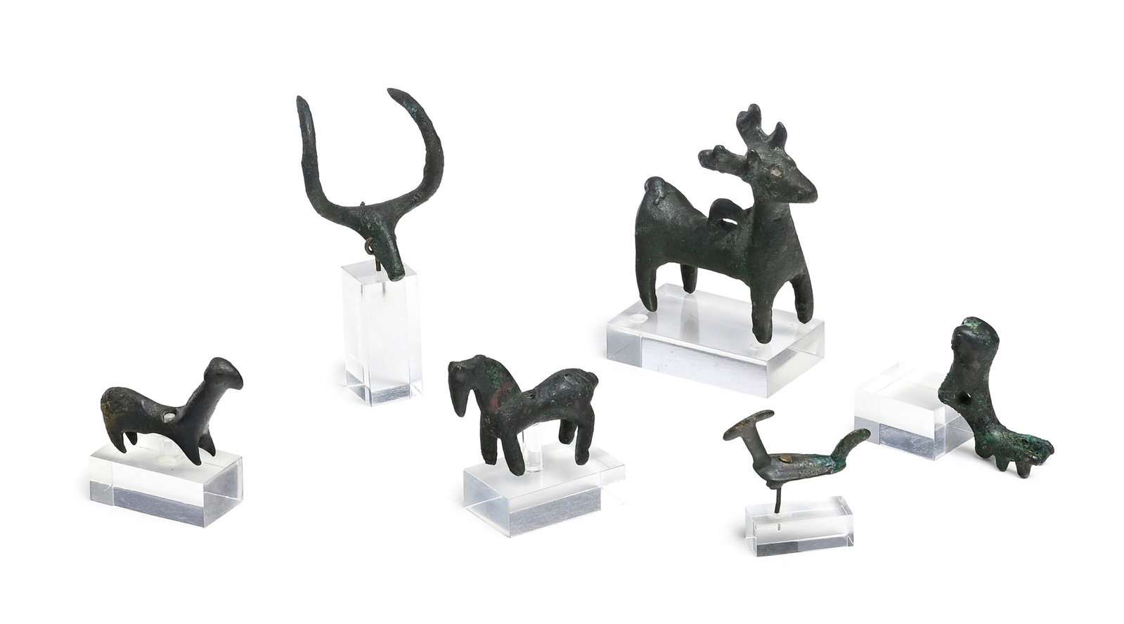 Lot de 6 pendeloques en forme d'animaux en bronze, Luristan, fin IIe - début Ier millénair (1 of 1)