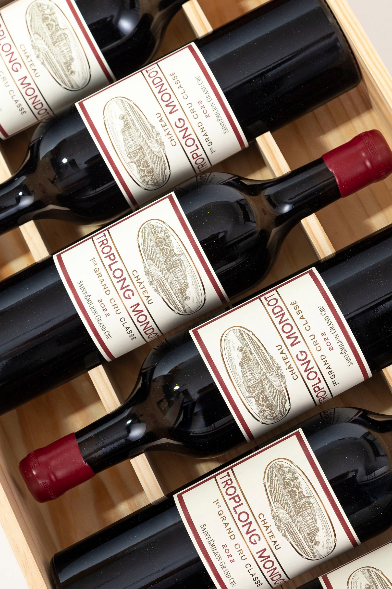 Troplong Mondot, 2022, Saint-Emilion, 1er Grand Cru Classé, 6 bts, CBO: Troplong Mondot, 2022, Saint-Emilion, 1er Grand Cru Classé, 6 bts, CBO
