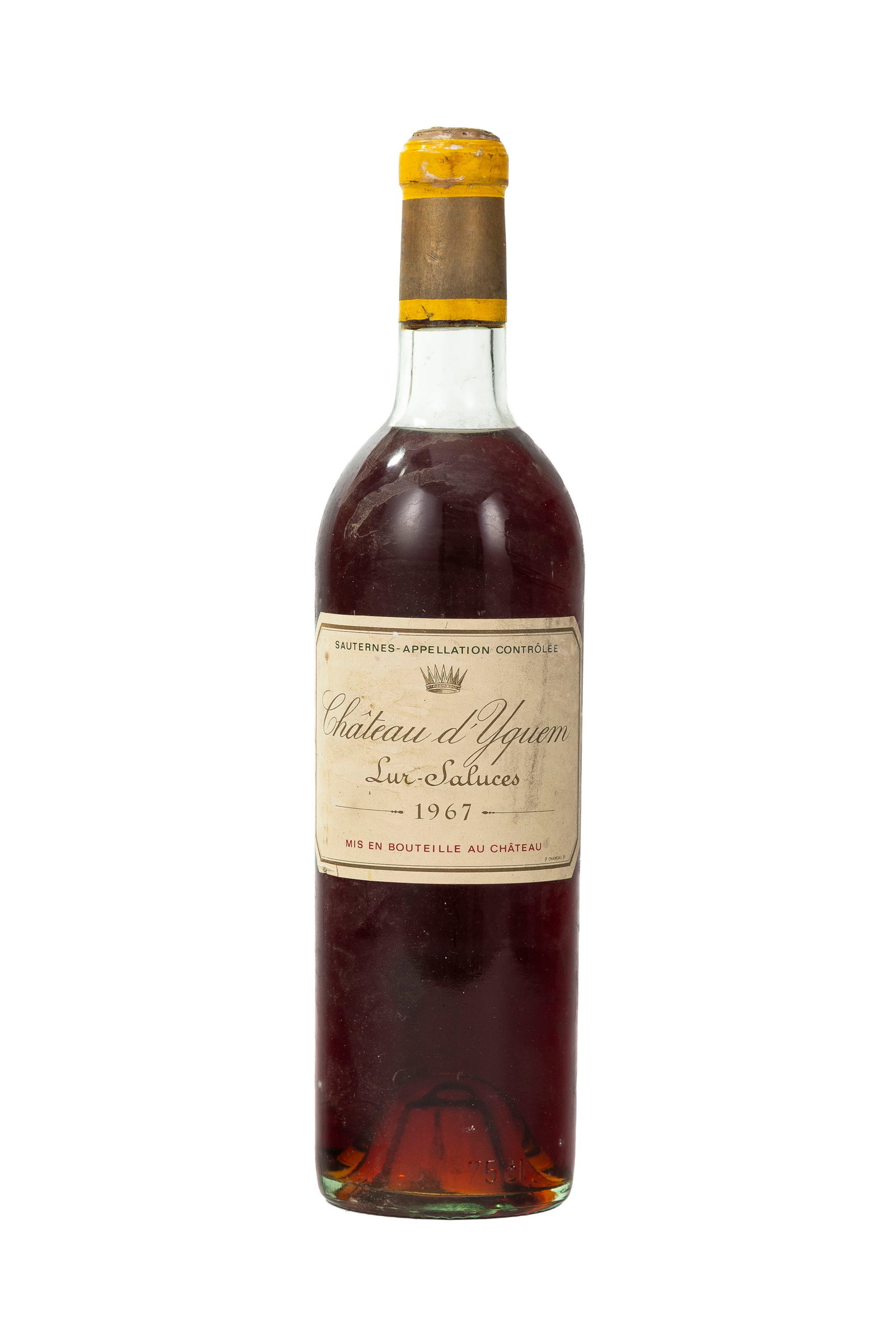 Ch. d'Yquem, 1967, Sauternes, 1er grad cru classé, 1 bt.: Ch. d'Yquem, 1967, Sauternes, 1er grad cru classé, 1 bt. Condition niveau très légèrement bas salissures et taches sur l'étiquette