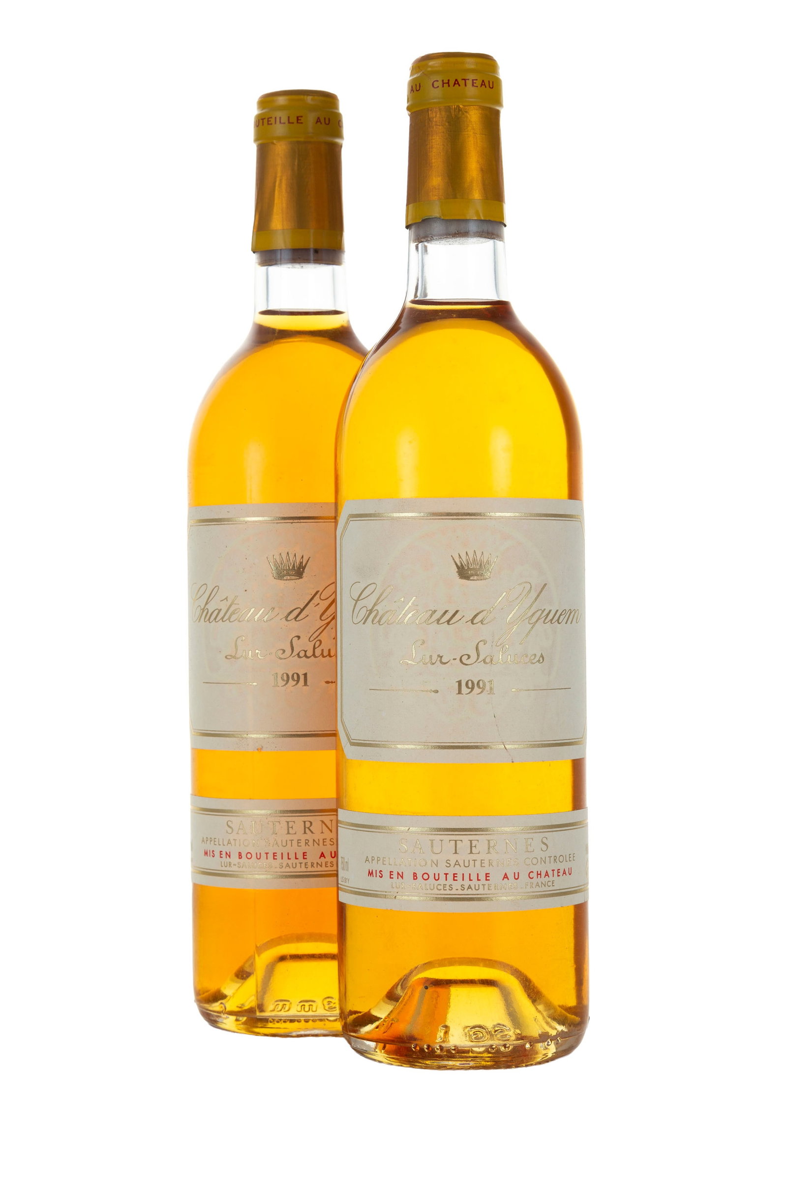 Ch. d'Yquem, 1991, Sauternes, 1er grand cru classé, 2 bts: Ch. d'Yquem, 1991, Sauternes, 1er grand cru classé, 2 bts Condition griffures sur les étiquettes niveau bas goulot plissures sur les étiquettes