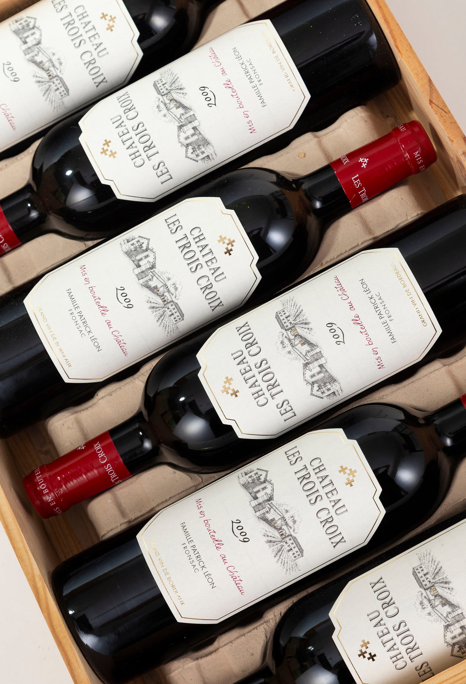 Ch. Les Trois Croix, 2009, Fronsac, 6 bts, CBO (1 of 1)