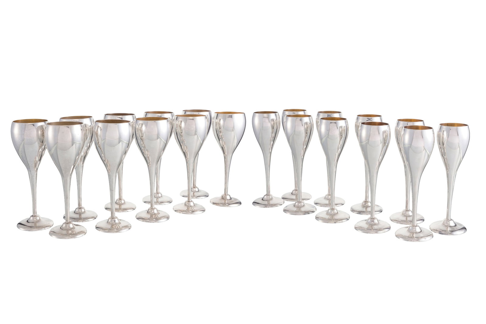 Suite de 20 flûtes à champagne en métal argenté et doré, XXe s., 2 formats, (1 of 3)