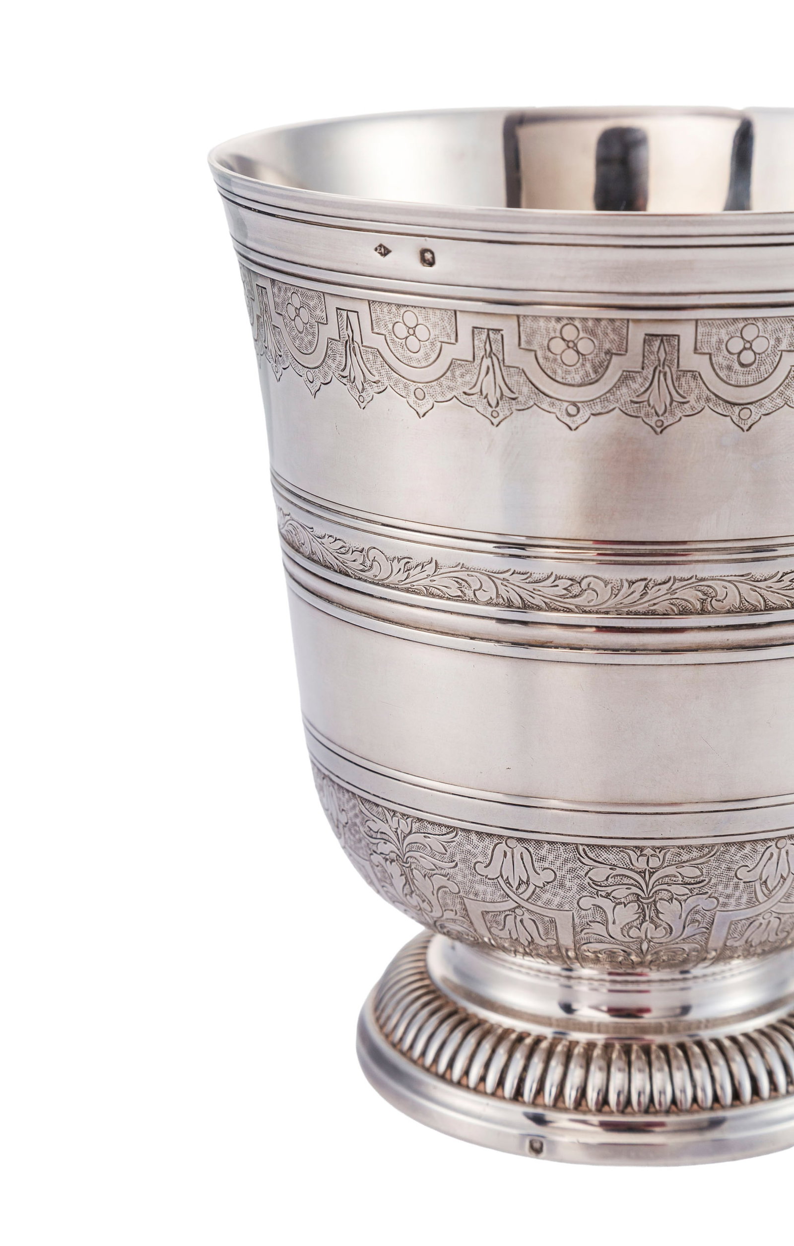 Puiforcat. Grande timbale tulipe en argent Minerve 1er titre, Paris, XXe s., à décor style - 2