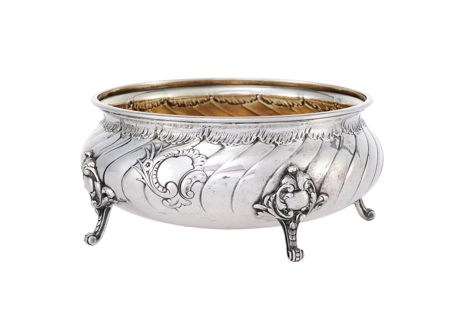 Coupe à bonbons quadripode en argent 800, Allemagne, style Rocaille, diam. 14 cm, h. 7 cm, 290g (1 of 2)