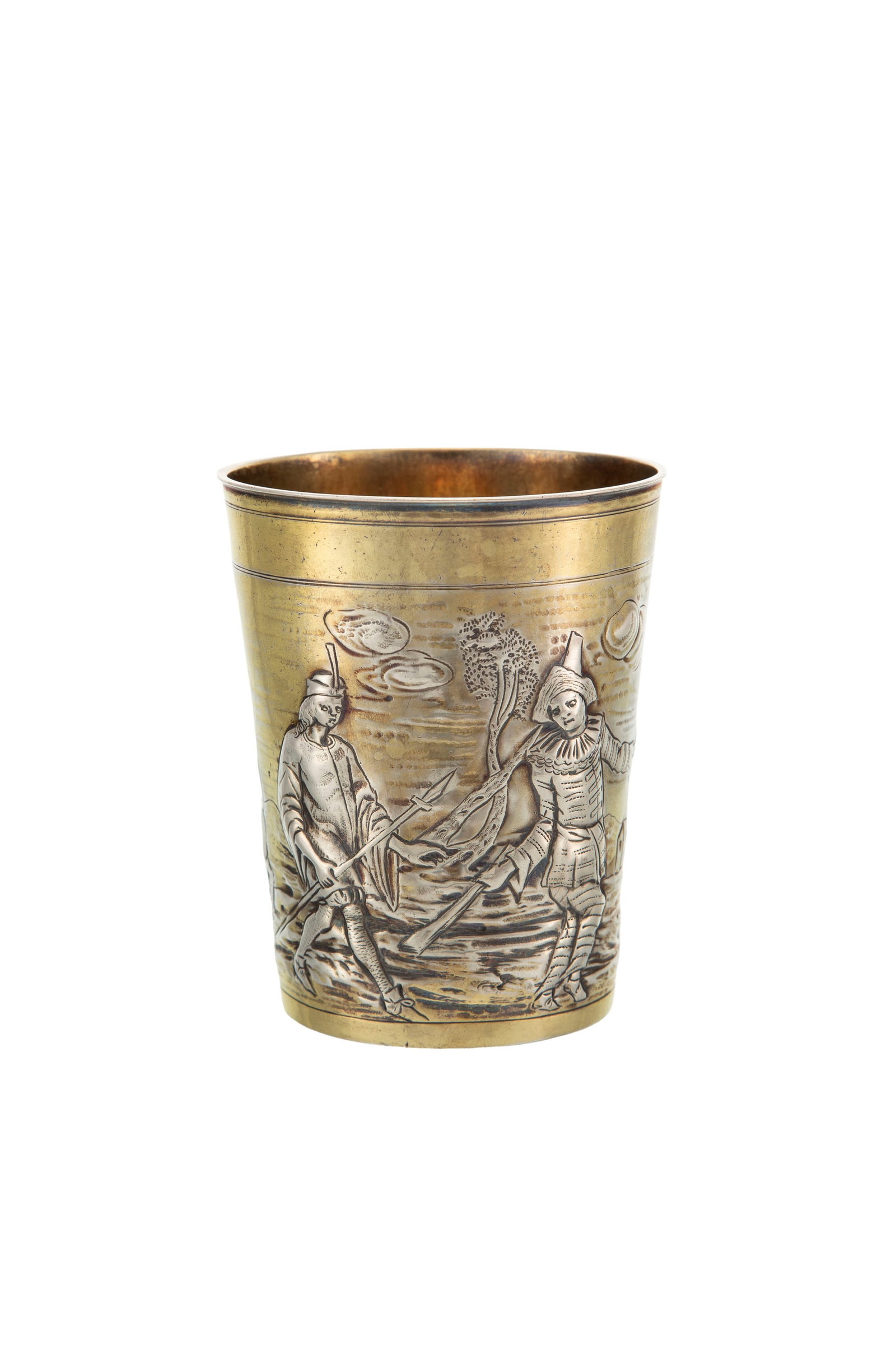 Gobelet en argent et vermeil, Augsbourg, probablement fin XVIIe s., à décor repoussé : Gobelet en argent et vermeil, Augsbourg, probablement fin XVIIe s., à décor repoussé de personnages, h. 11,5 cm, h. 11,5 cm, 210g