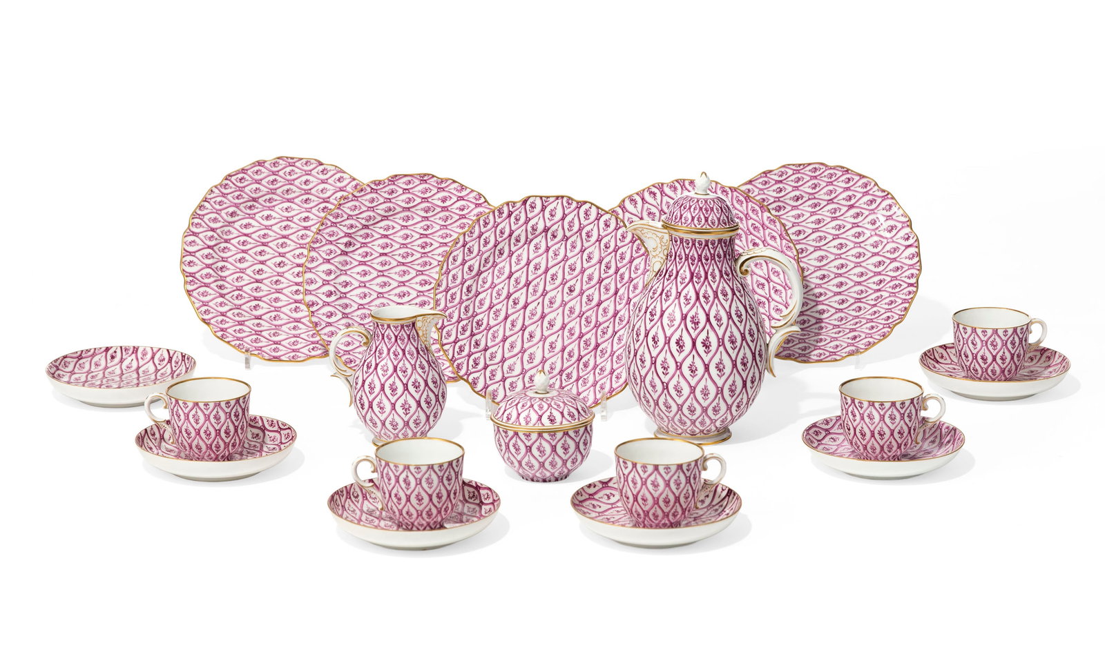 Nymphenburg. Service à café en porcelaine de Nymphenburg, XXe s., à décor pourpr: Nymphenburg. Service à café en porcelaine de Nymphenburg, XXe s., à décor pourpre de treillage avec fleurs, comprenant 13 pièces: 1 cafetière, 1 sucrier, 5 assiettes 