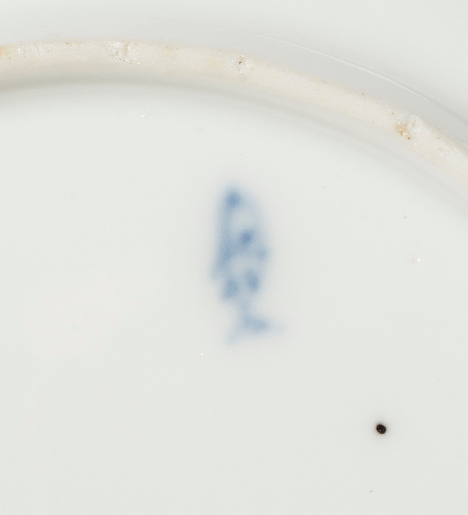 Nyon. Ensemble de 10 bols à thé et soucoupes, 1 coupe sur talon, 1 sucrier en porcelaine,  - 4