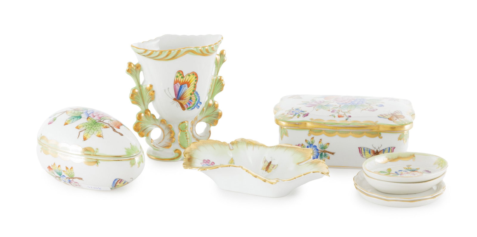 Herend. Ensemble de 8 pièces en porcelaine, modèle Reine Victoria, comprenant: 1 petit vas (1 of 12)