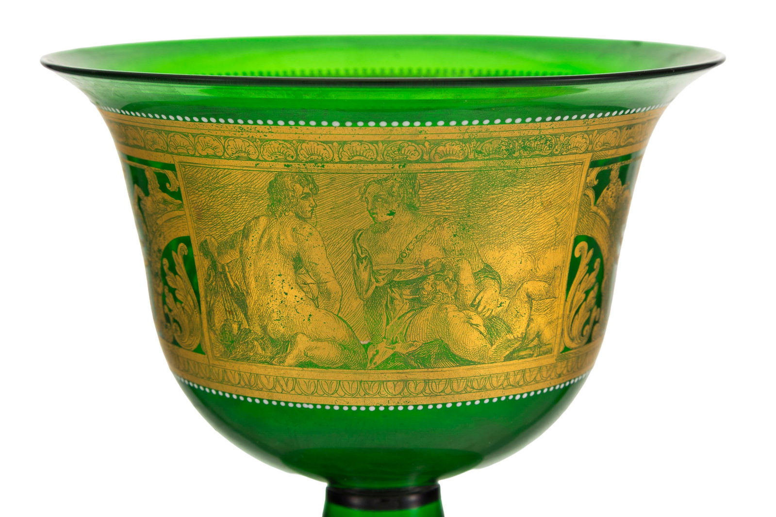 Coupe en verre vert, Venise, XIXe s., à décor fin or d'une scène à l'antique et  - 2