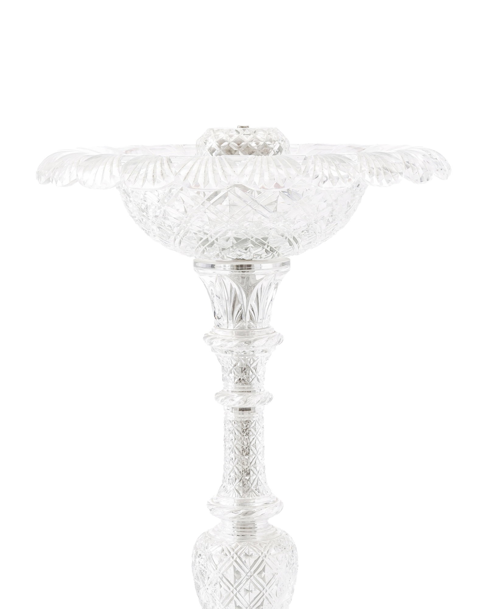 Baccarat. Fontaine en cristal Baccarat, XXe s., à large bassin circulaire à bordure feuill - 2