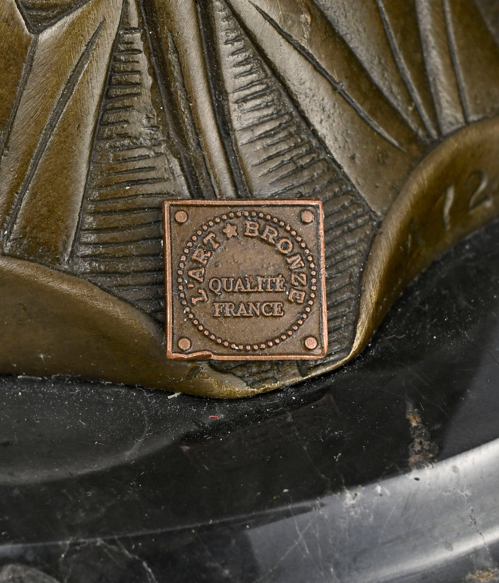 Danseuse, sculpture en bronze signée F. Preiss, cachet fondeur "L'Art Bronze qualité Franc - 6