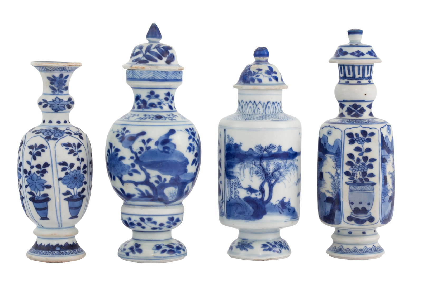 Ensemble de 4 petits vases en porcelaine, Chine, ca 1690: tous provenant du "Vung Tau Cargo" et au d (1 of 9)